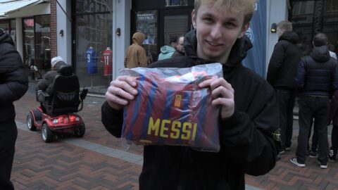 Rift om sjældne fodboldtrøjer